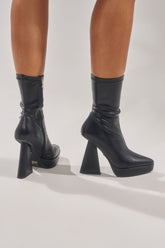 AZALEA WANG SAXTON BLACK PU CHUNKY POINTED TOE BOOTIE