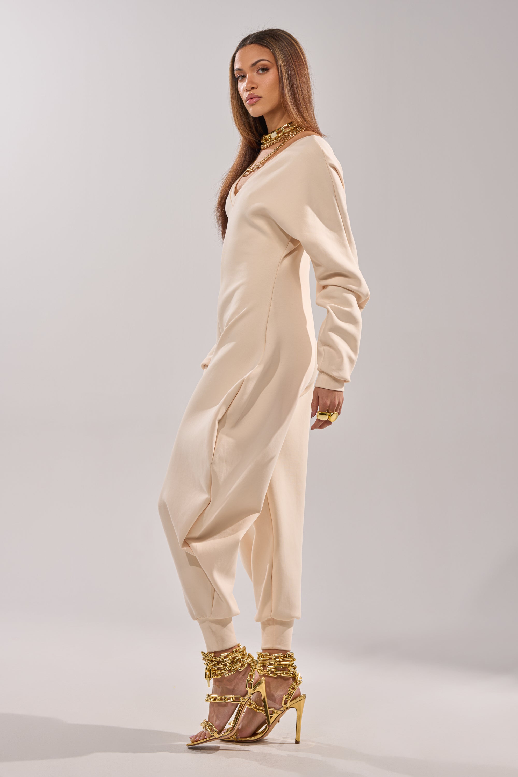 COMFY COZY SWEATSHIRT JUMPSUIT IN BONE
