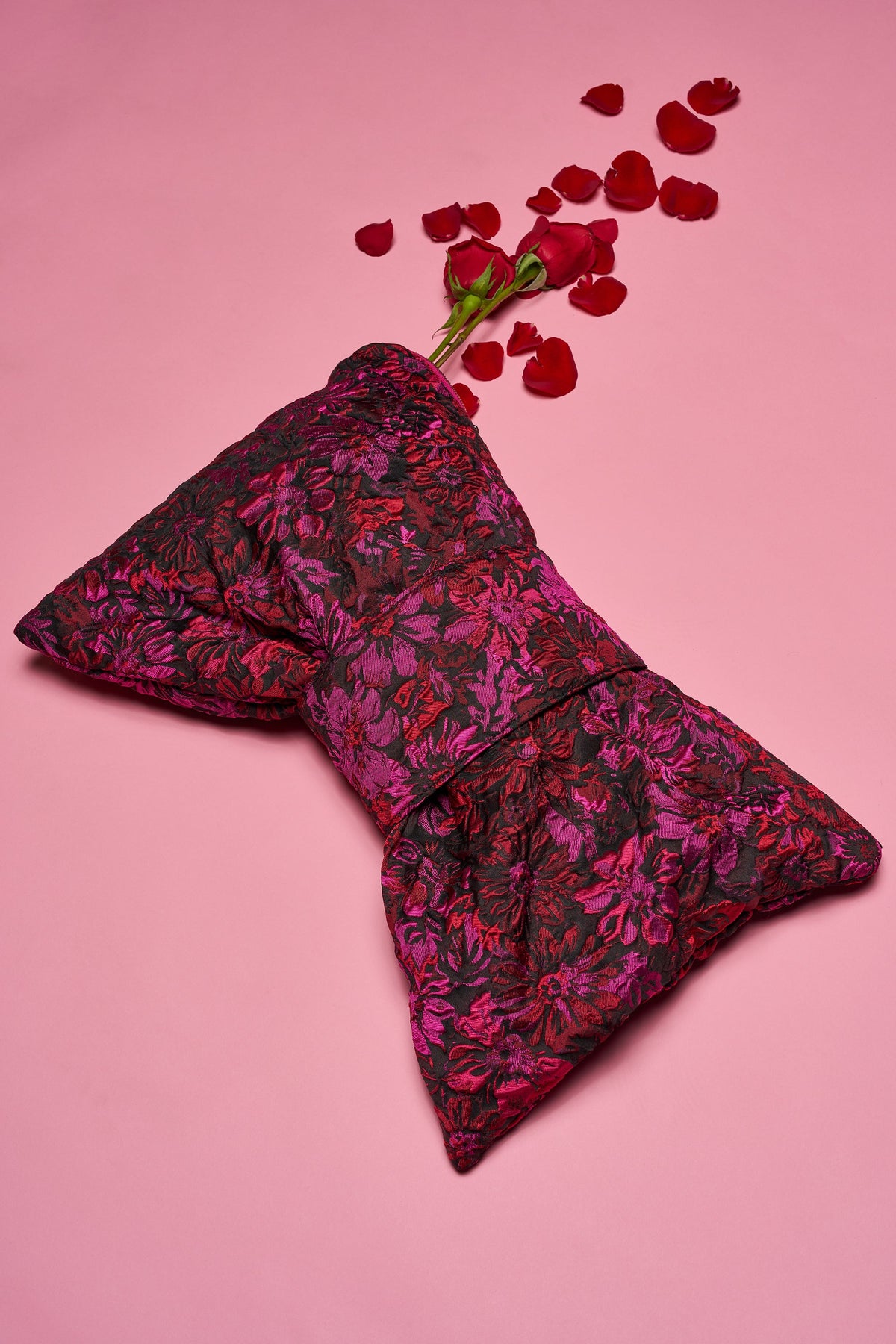 BOWTIFUL OVERSIZED CLUTCH