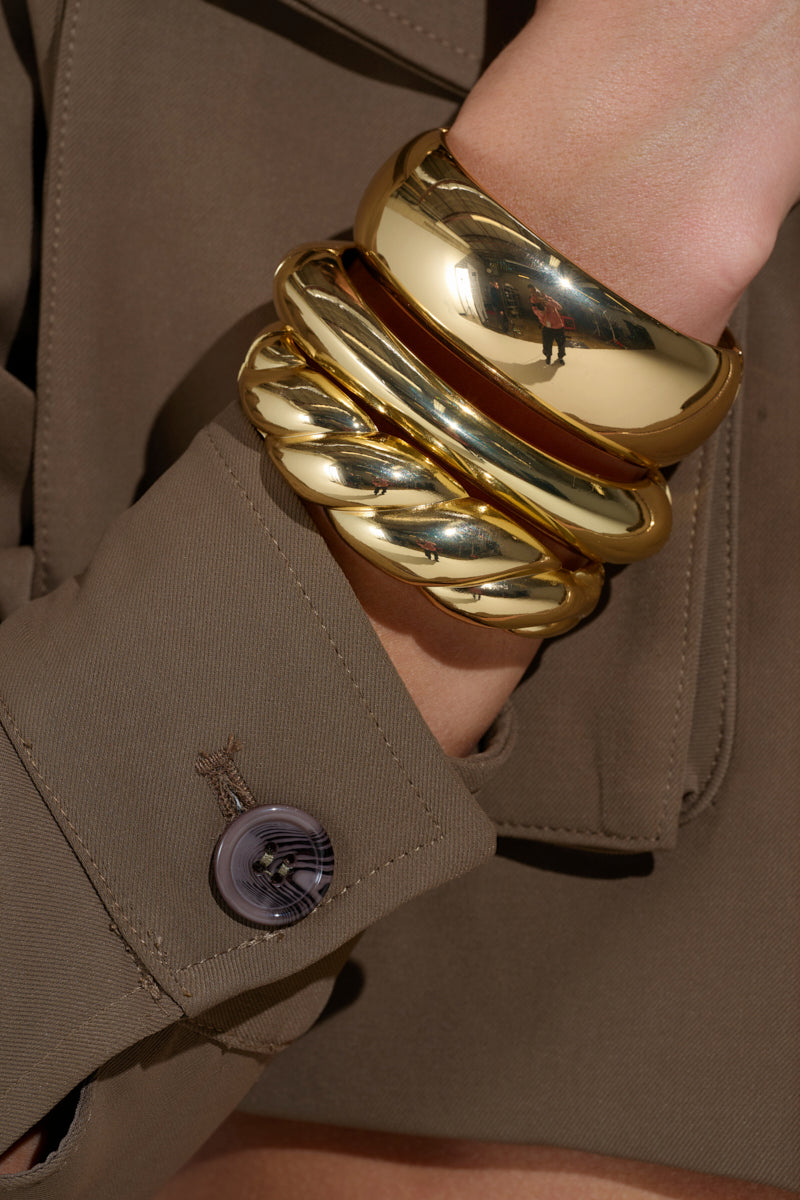 BITE ME GOLD BRACELET SET