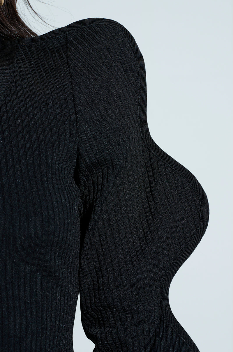 WAVY CARDIGAN