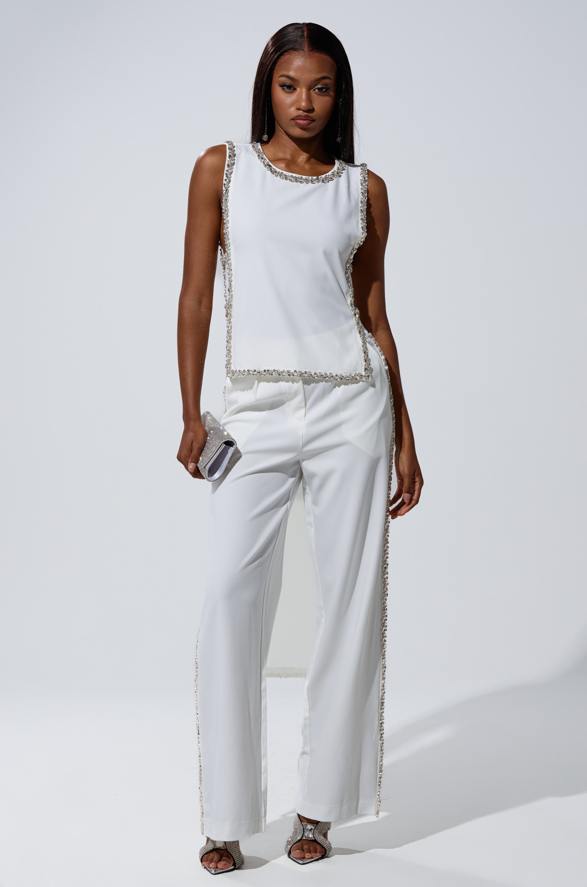 TALK TO ME TROUSER WITH RHINESTONE IN WHITE