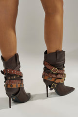AZALEA WANG BROWN STILETTO BOOTIE