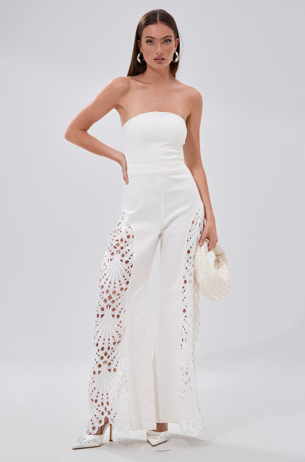 EASY BREEZY DENIM JUMPSUIT IN WHITE