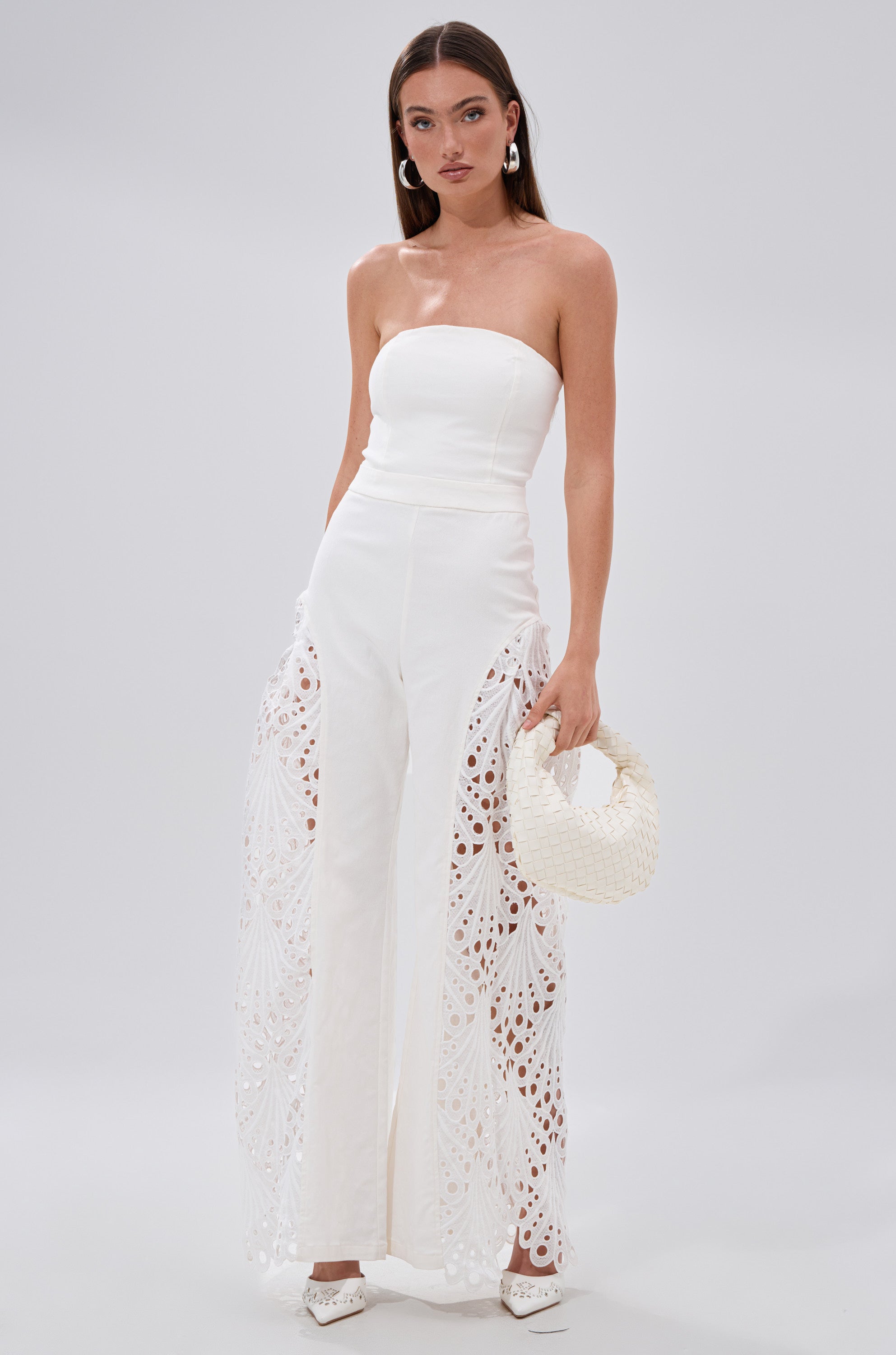 EASY BREEZY DENIM JUMPSUIT IN WHITE