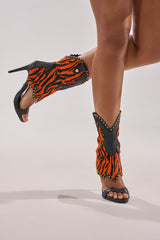 AZALEA WANG TAHLIE ORANGE MULTI WESTERN GLADIATOR SANDAL