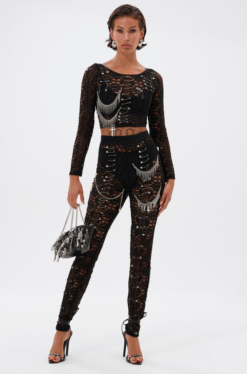 TRY ME LACE LONG SLEEVE WITH PINS