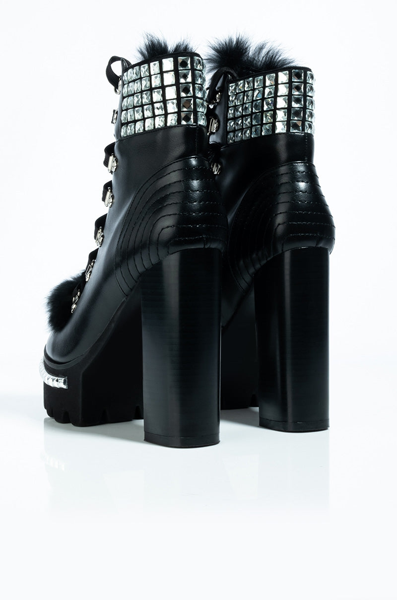 AZALEA WANG NOT MY TYPE CHUNKY HEEL BOOTIE IN BLACK