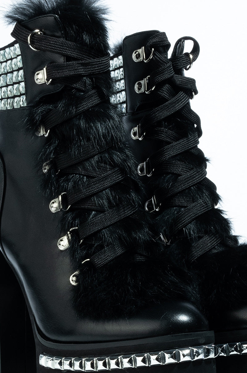 AZALEA WANG NOT MY TYPE CHUNKY HEEL BOOTIE IN BLACK
