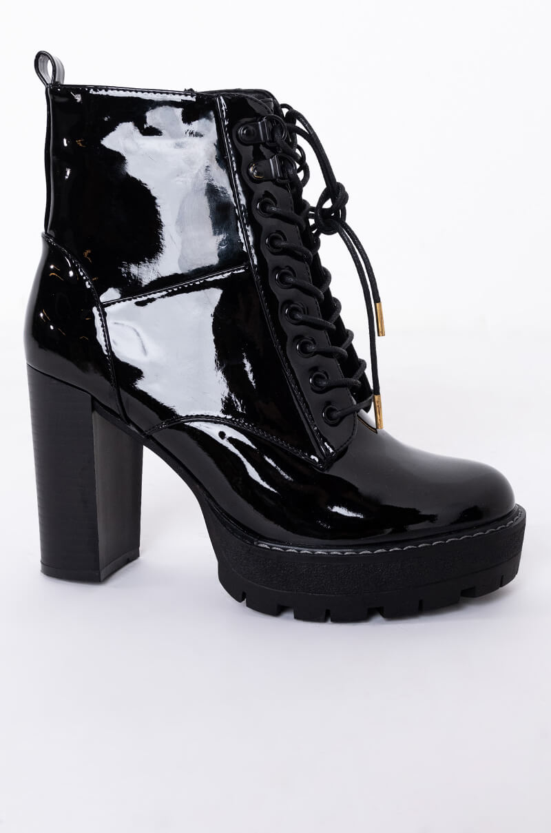 AZALEA WANG CHUNKY HEEL LACE UP BOOTIE BLACK PATENT