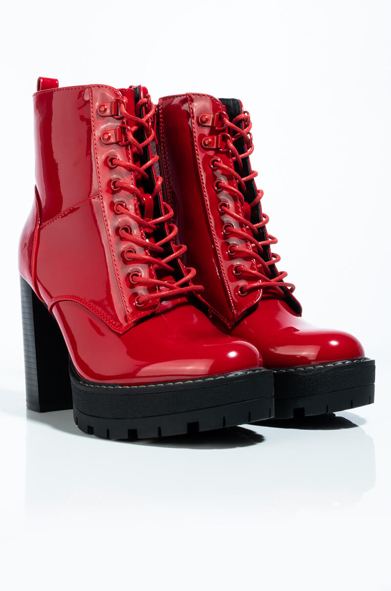 AZALEA WANG CHUNKY HEEL LACE UP BOOTIE