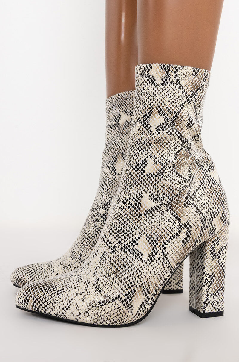 AZALEA WANG DAZED BY YOUR SMILE BOOTIE IN WHITE SNAKE