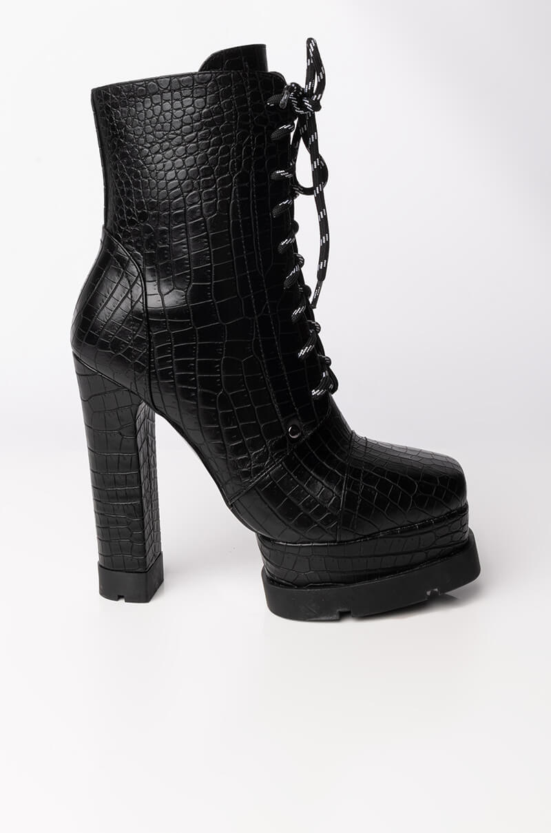 AZALEA WANG DON'T CALL ME YOURS CHUNKY BOOTIE IN BLACK