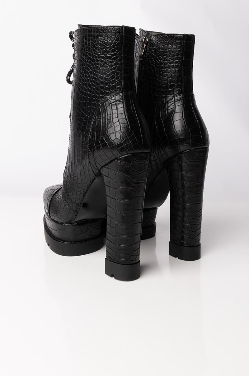 AZALEA WANG DON'T CALL ME YOURS CHUNKY BOOTIE IN BLACK
