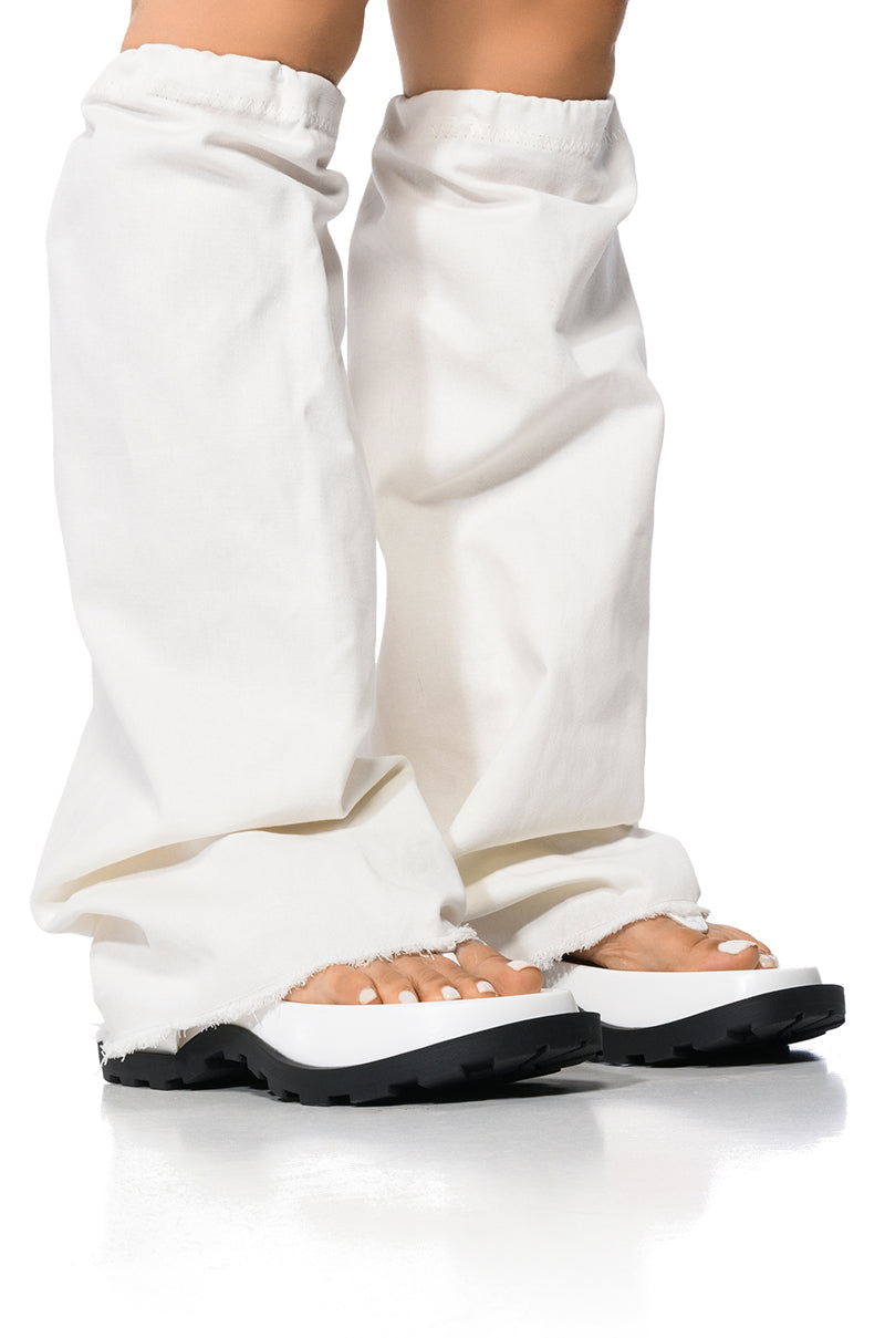 AZALEA WANG LIV FLIP FLOP SANDAL IN WHITE