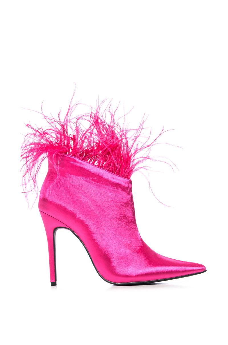 AZALEA WANG KAYLYNN FEATHER BOOTIE IN FUSCHIA