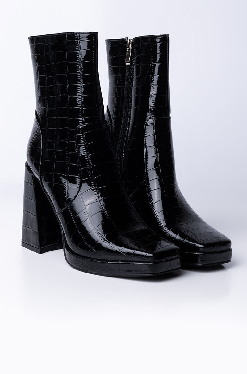 AZALEA WANG NOBODY DOES IT LIKE ME CHUNKY BOOTIE IN BLACK