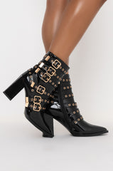 AZALEA WANG ONE NIGHT STAND CHUNKY BOOTIE IN BLACK