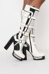 AZALEA WANG STARGAZER CHUNKY BOOT IN WHITE