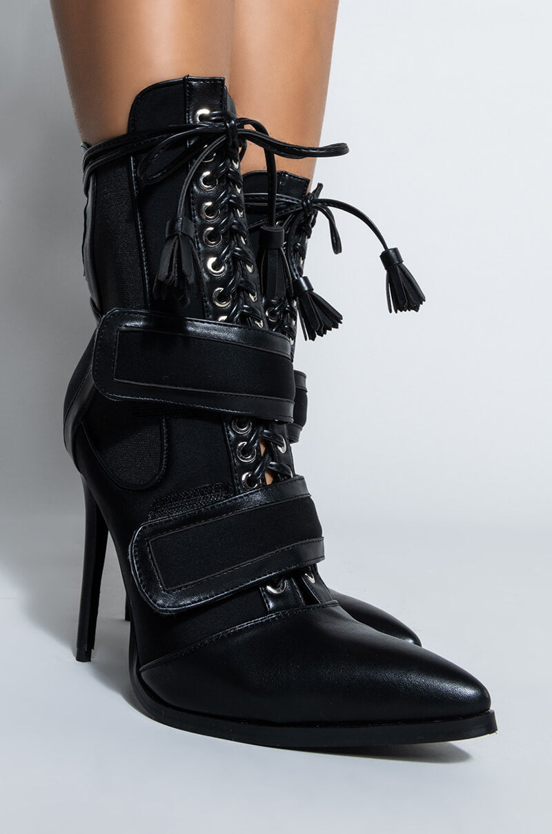 AZALEA WANG STAY FOCUS STILETTO BOOTIE IN BLACK