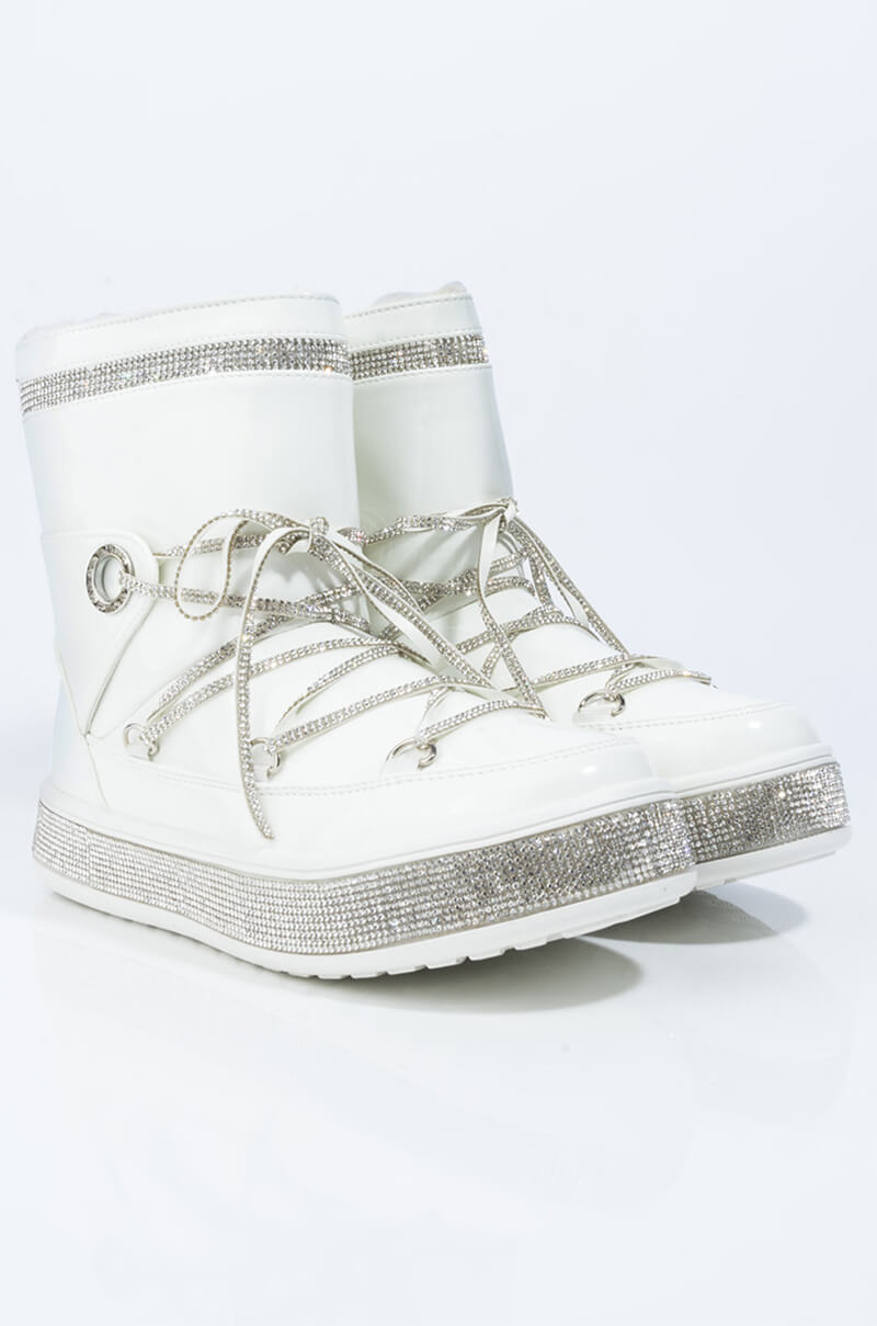 AZALEA WANG TAKE ME AWAY FLAT BOOTIE IN WHITE