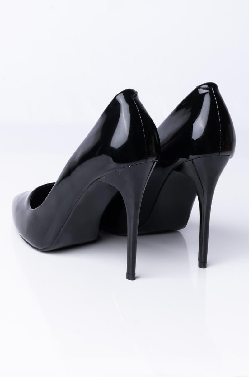 AZALEA WANG TAKE ME OUT STILETTO PUMP IN BLACK