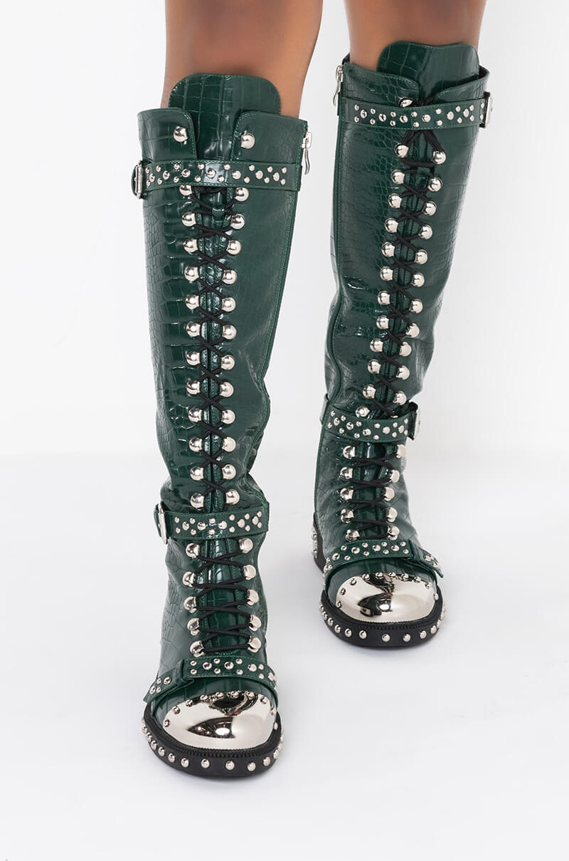 AZALEA WANG THEY INDEPENDENT FLAT BOOT IN GREEN