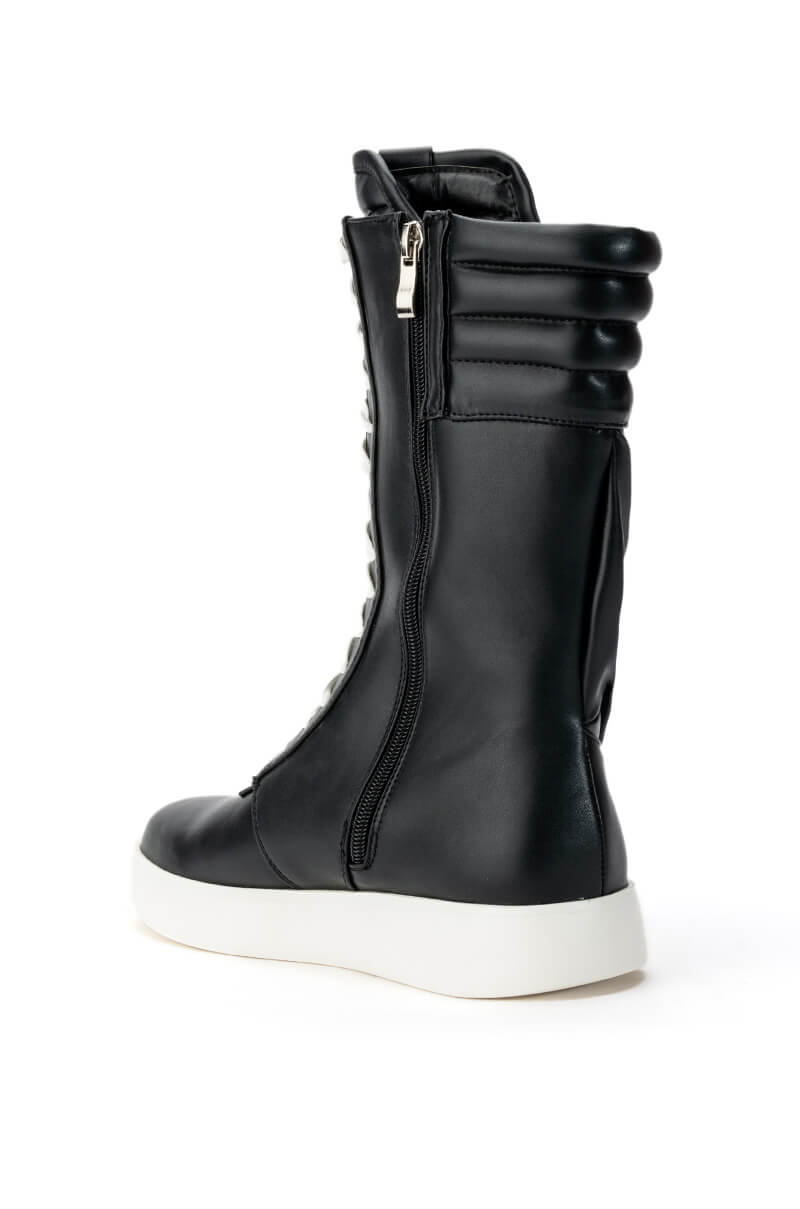 AZALEA WANG THROW IT BACK FLAT SNEAKER IN BLACK