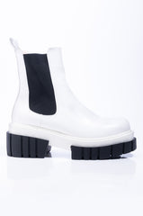 AZALEA WANG TONIC OVER EVERYTHING FLATFORM BOOTIE IN WHITE
