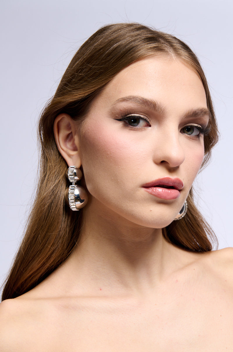 BAGUETTE ONLY EARRING