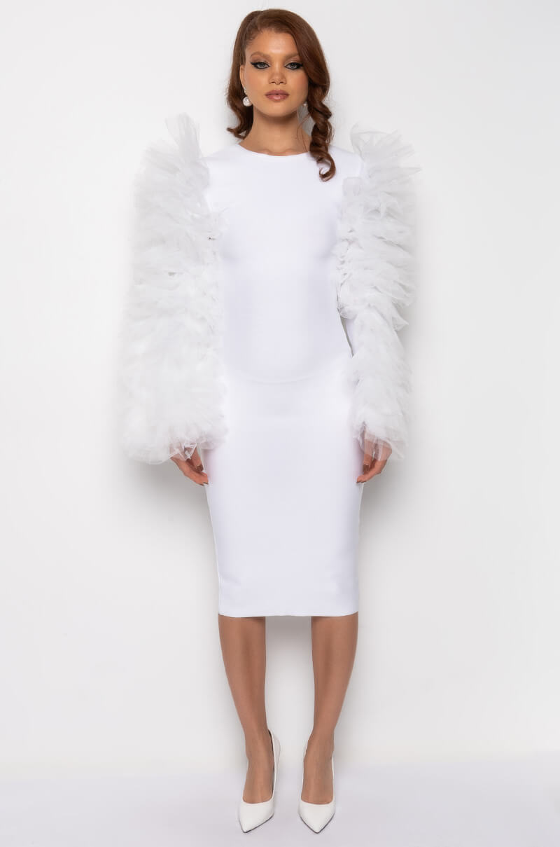 BEST IN SHOW TULLE AND BANDAGE MAXI DRESS WHITE