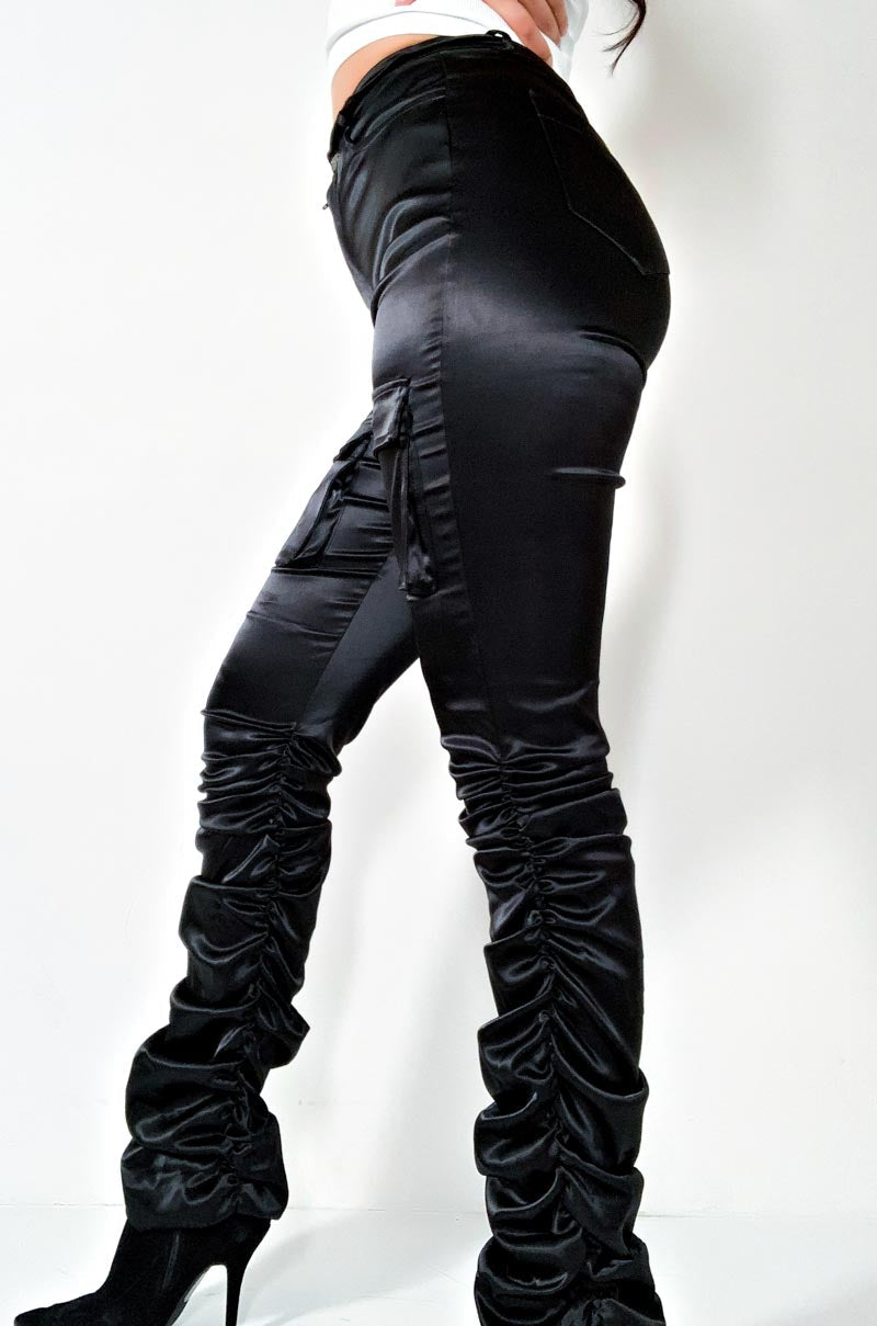 BETTER ME HIGH WAISTED STRETCHY SCRUNCHED ANKLE PANTS BLACK