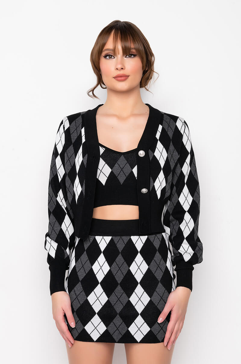 BIRDIE ARGYLE CROPPED CARDIGAN