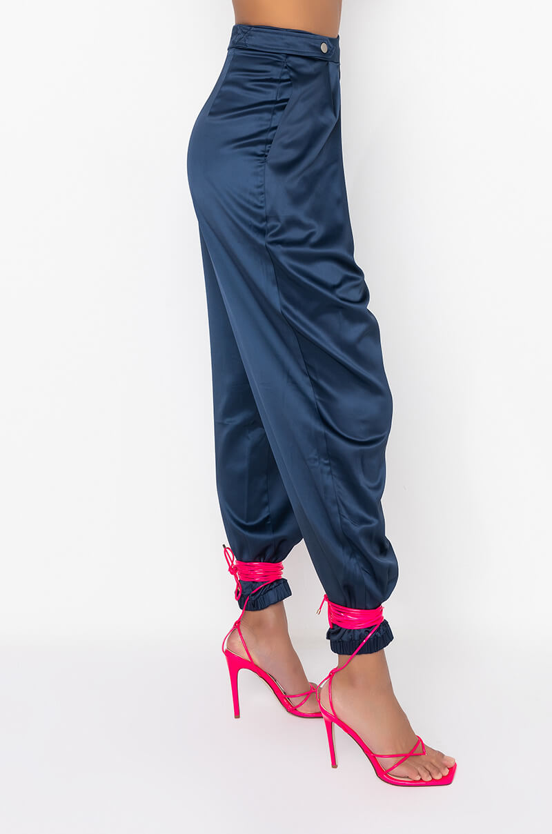 BODY PARTY JOGGER