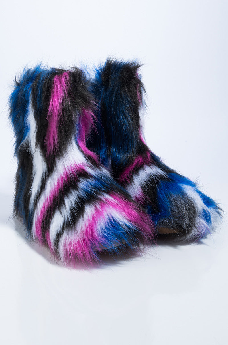 BOSS BITCH FURRY BOOTIE FUCHSIA