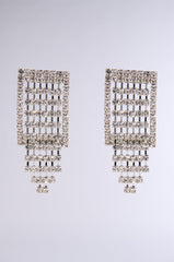 BUCKLE UP EARRING