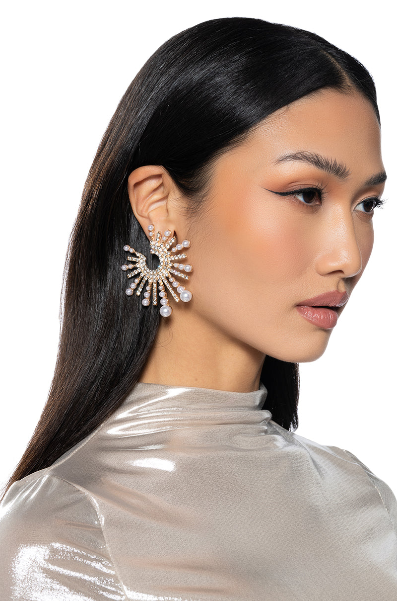 BURST YOUR BUBBLE PEARL STATEMENT STUDS