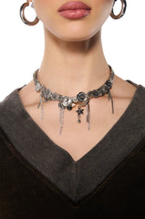 BUTTON ME UP NECKLACE