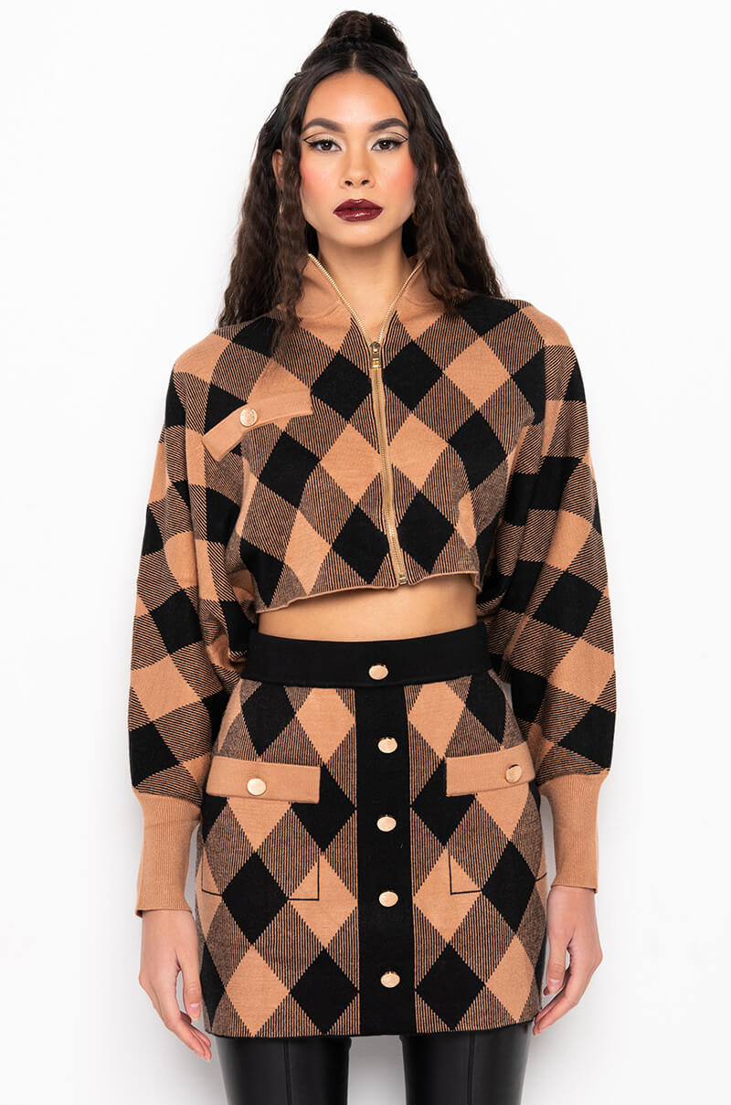 CALL ME ZIP UP SWEATER BEIGE MULTI