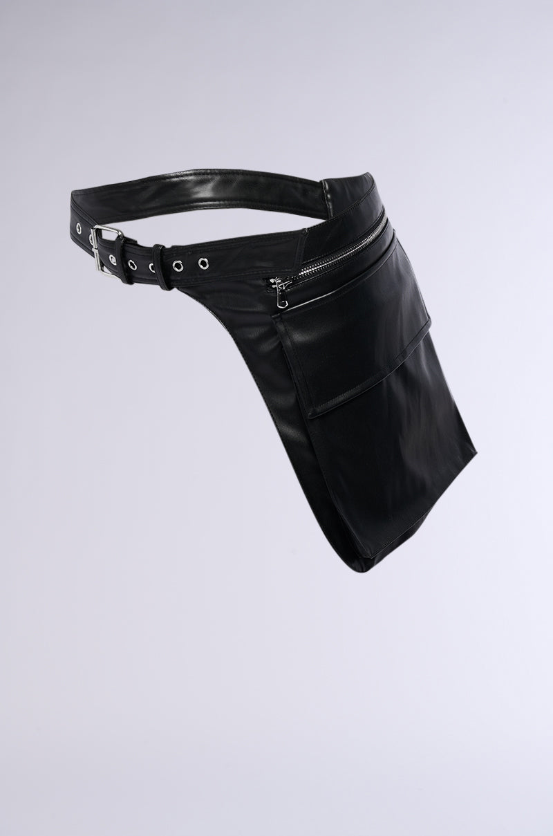 CARRY MY SHIII UTILITY BELT IN BLACK