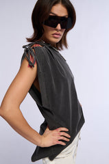 CATIE BOAT NECK ASYMMETRICAL TSHIRT