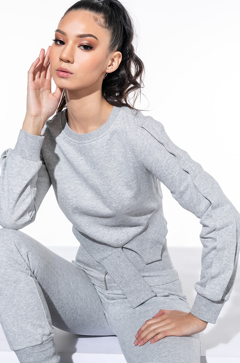 COME CLOSER CUT OUT DETAIL SWEATSHIRT HEATHER GREY
