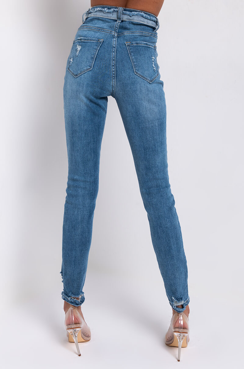 DETAILS MAKE PERFECTION HIGH RISE SKINNY JEANS