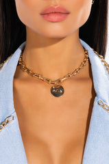 DIVINE FEMININE PENDANT NECKLACE