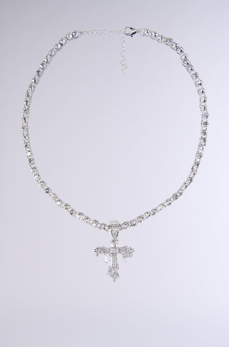 DRIPPY CROSS CHAIN