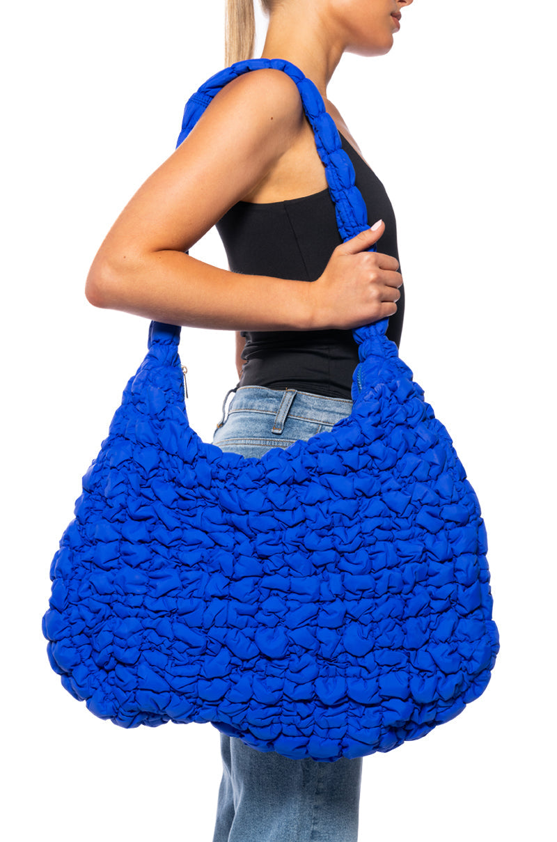 DUFFY RUCHED SHOULDER BAG IN BLUE