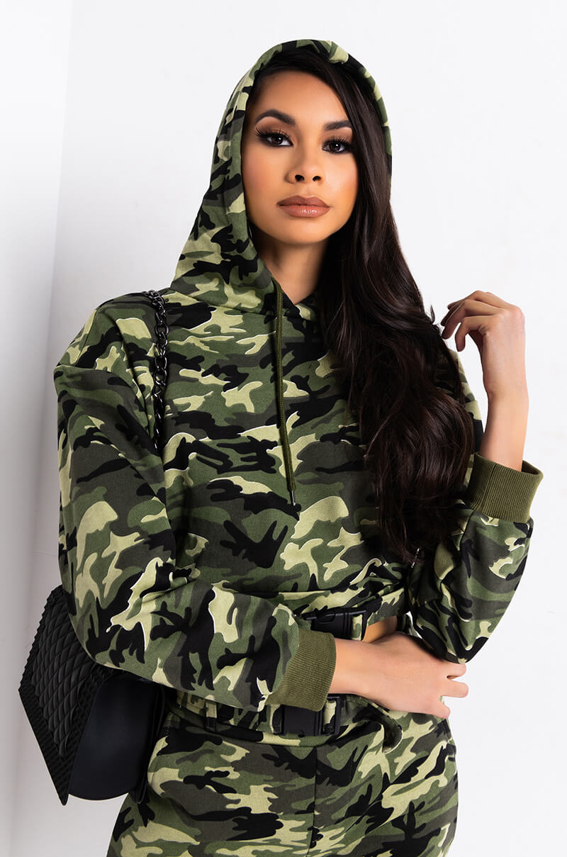 EASY TO SAY SWEATSHIRT GREEN CAMO