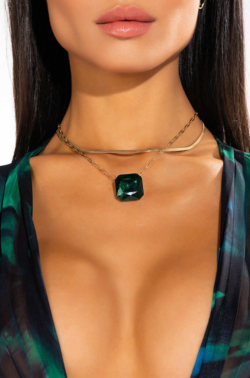 EMERALD CITY PENDANT NECKLACE