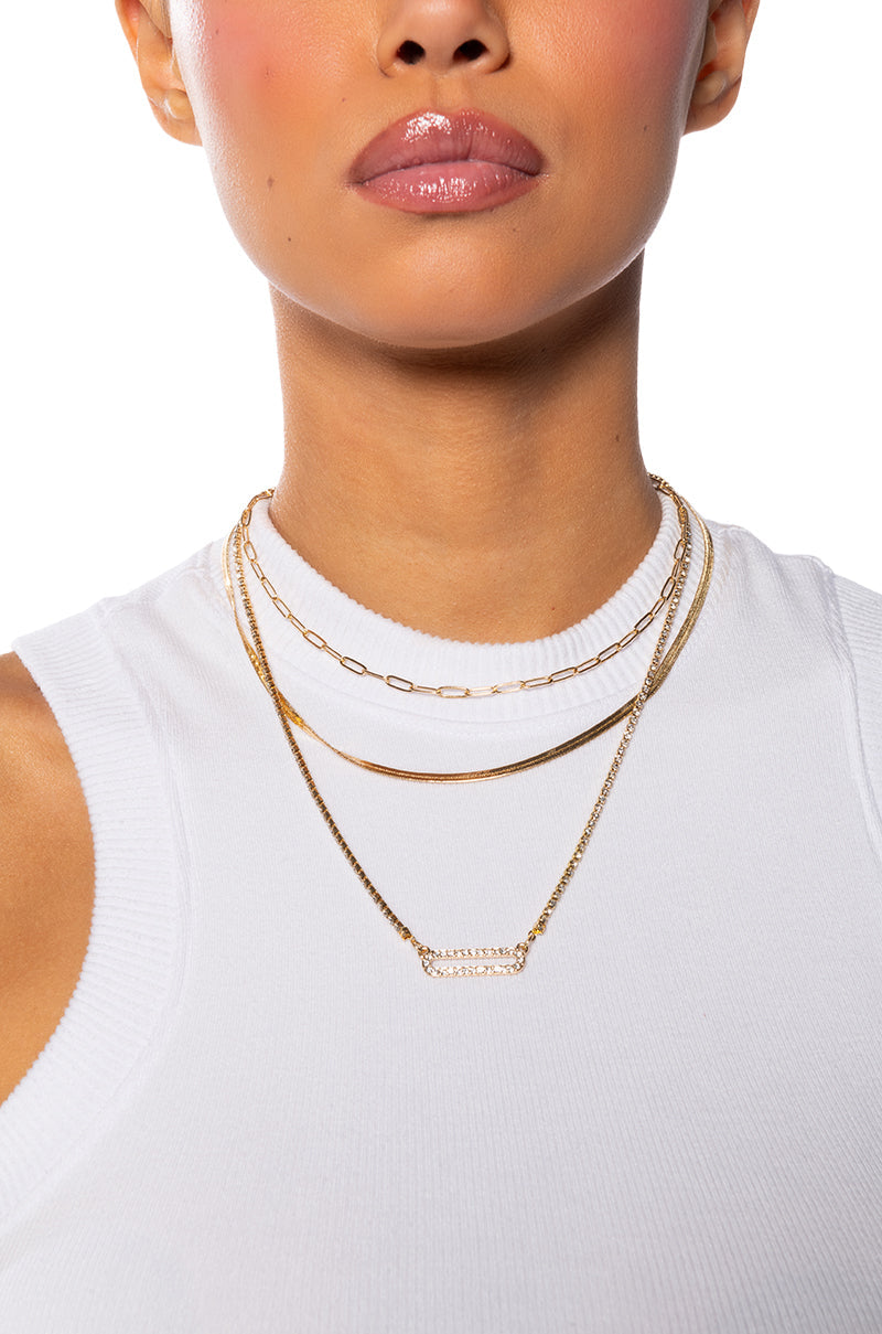 ESSENTIAL GOLD LAYERED NECKLACE