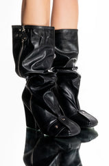 EMBELLISHED CHUNKY BOOT IN BLACK